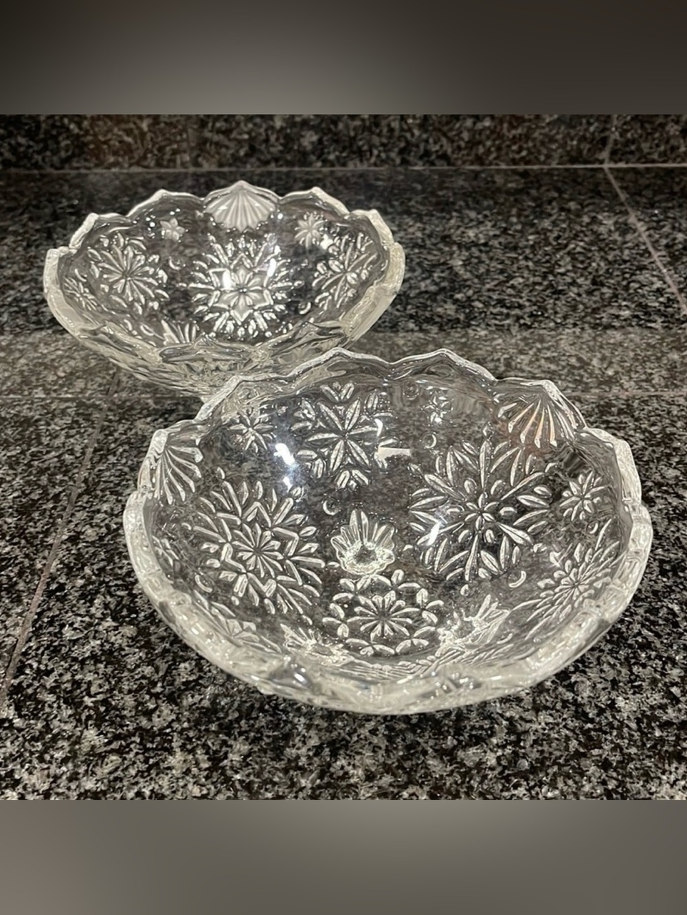 2 Snack Serving Bowls Glass snacks Plates Bowl, Serving, Dessert Appetizer Cryst